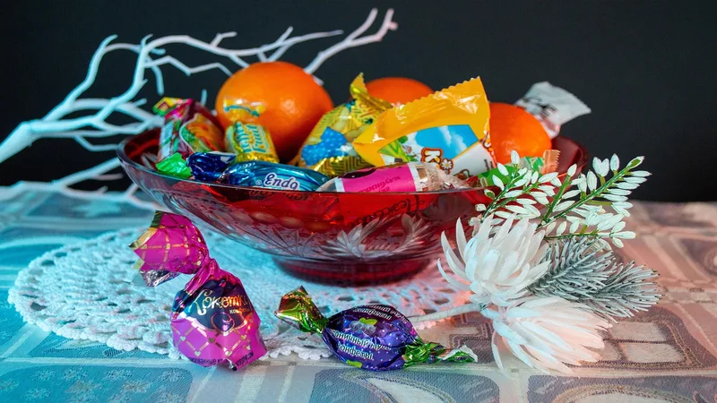 Đăng Ký red88banca Nhận Thưởng 2026 | sweets,  candies,  heals,  dessert,  chocolate candies,  fruit,  tangerines,  snacks,  vases,  glass,  crystal,  crystal candy bowls,  tablecloth,  tableware,  holiday dishes,  red crystal,  baccarat,  ussr,  the product